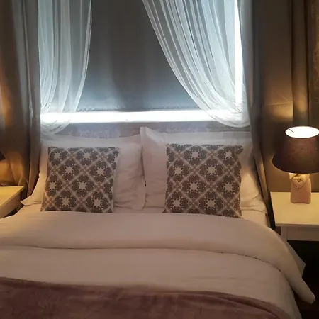 Royals Flower Iii Apartamento